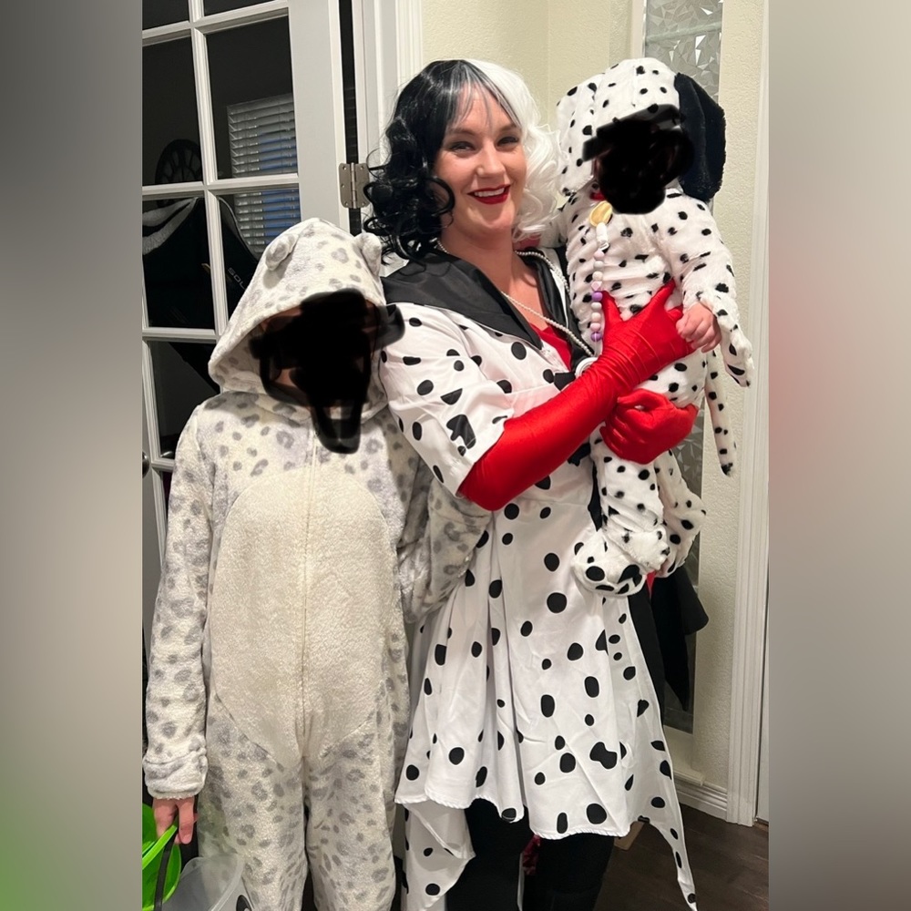Cruella DeVille Costume and Accessories